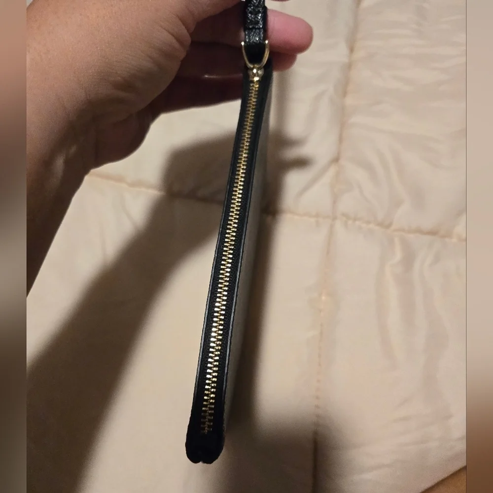 Coach Black Leather Side Zipper Wrislet Almost 5x8